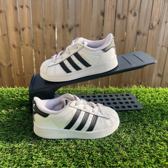 Shell Toe Superstar Shoes White And Silver ADIDAS Kids SuperStar Shell Toe  White Black Stripes Sneaker